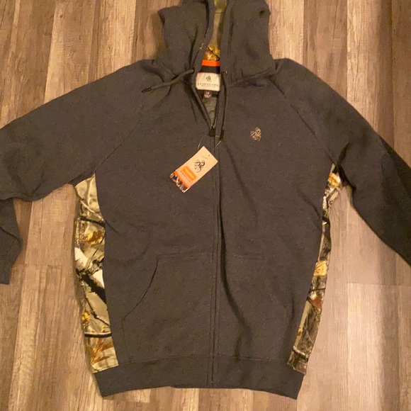 Other - Legendary Whiterails hooded jacket